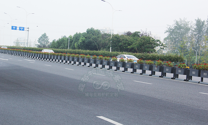 弧形道路花箱护栏定做 森格物异形一体化护栏花箱加工厂