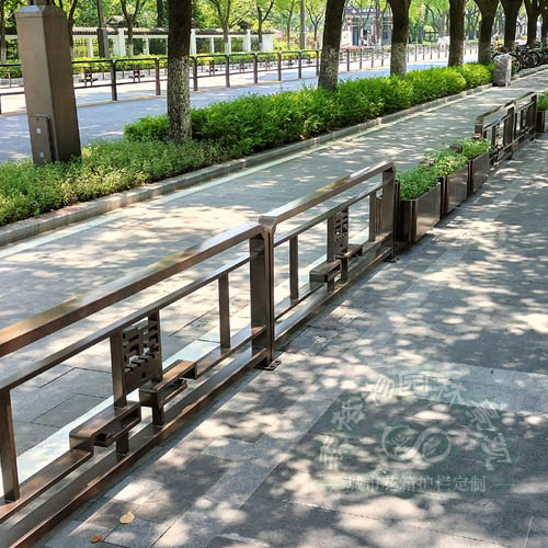 安徽市政道路不锈钢花箱护栏