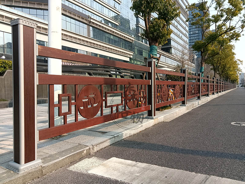 市政道路机非隔离护栏的作用