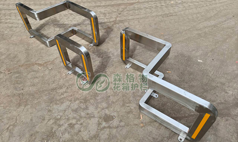 304不锈钢车挡护栏：市政道路与园区安全防护的优选方案