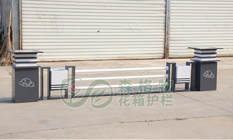 一物两用!森格物花箱护栏兼顾道路隔离与城市绿化造景
