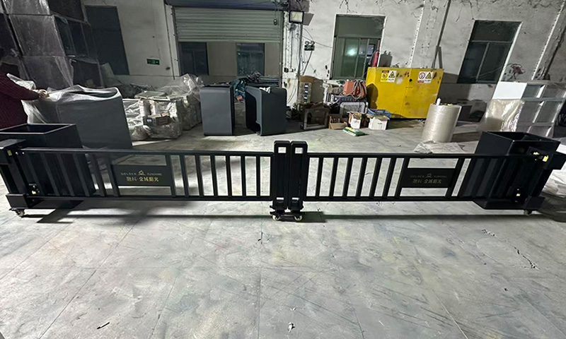 森格物可移动伸缩护栏花箱核心特点:灵活实用,适配多场景 森格物可移动伸缩护栏花箱核心特点:灵活实用,适配多场景